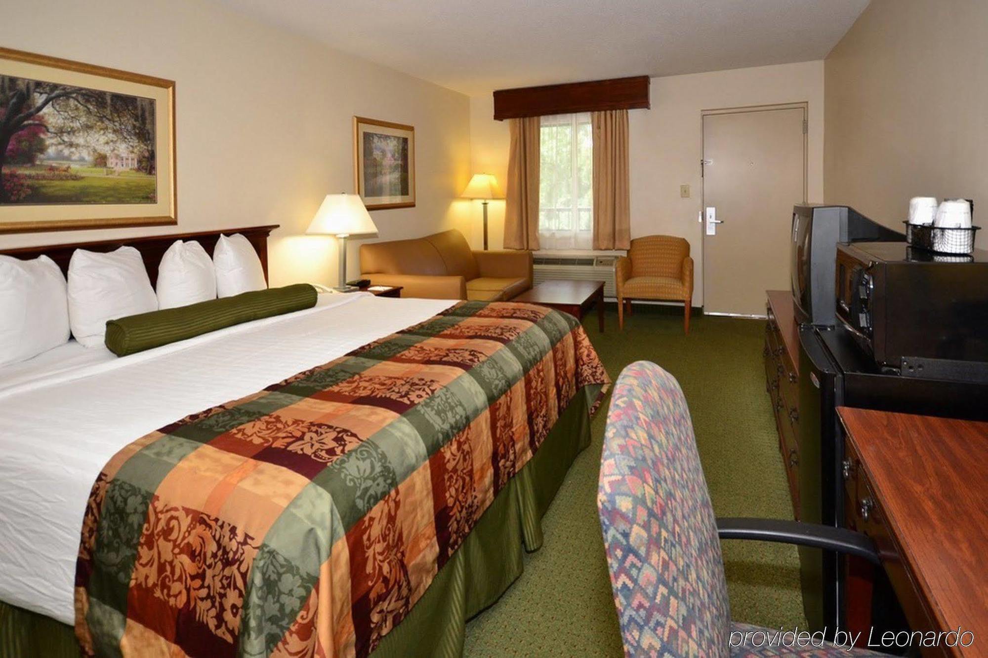 Best Western Charleston Inn Bilik gambar